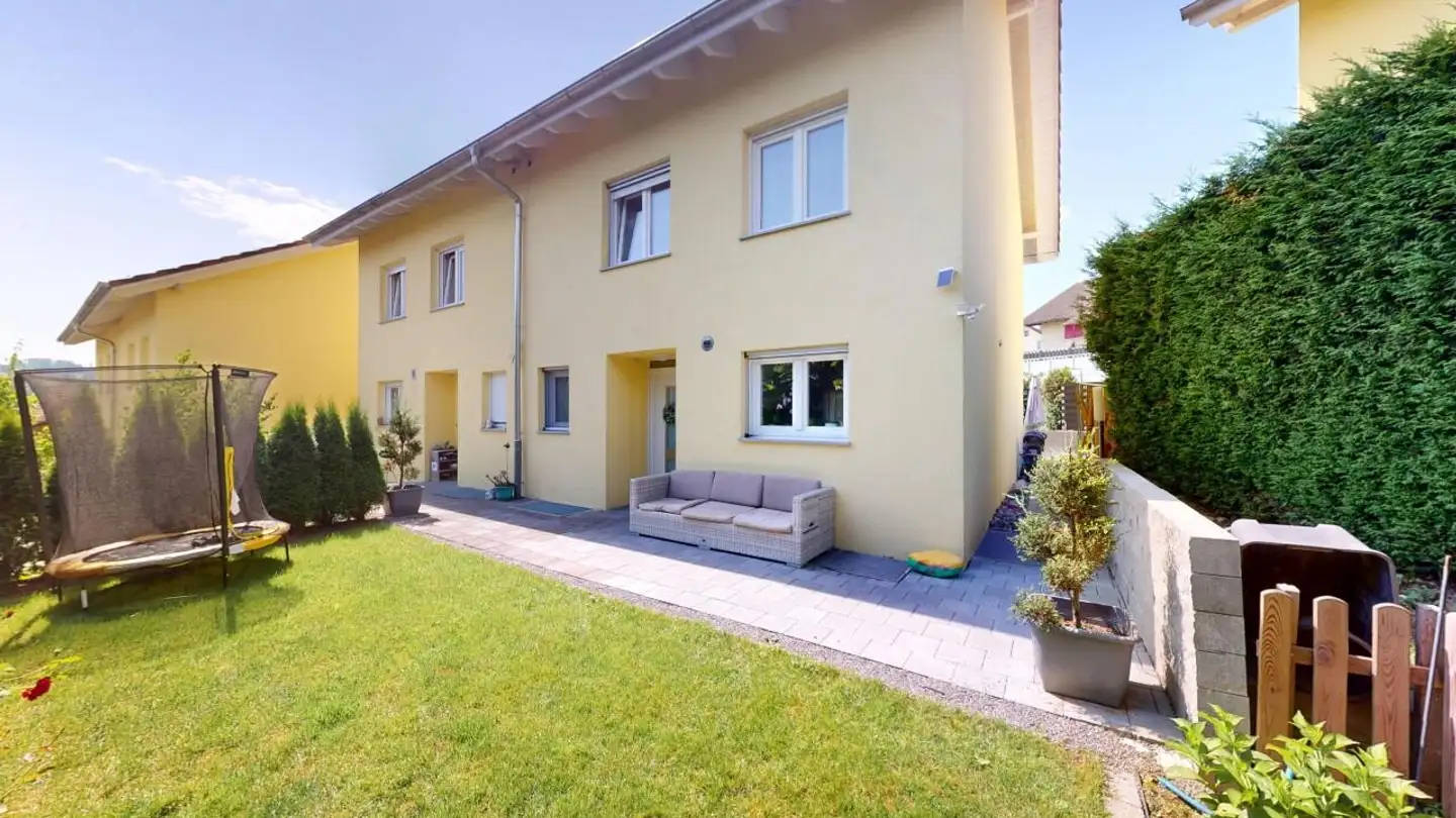 Casa bifamiliare in vendita - 5737 Menziken