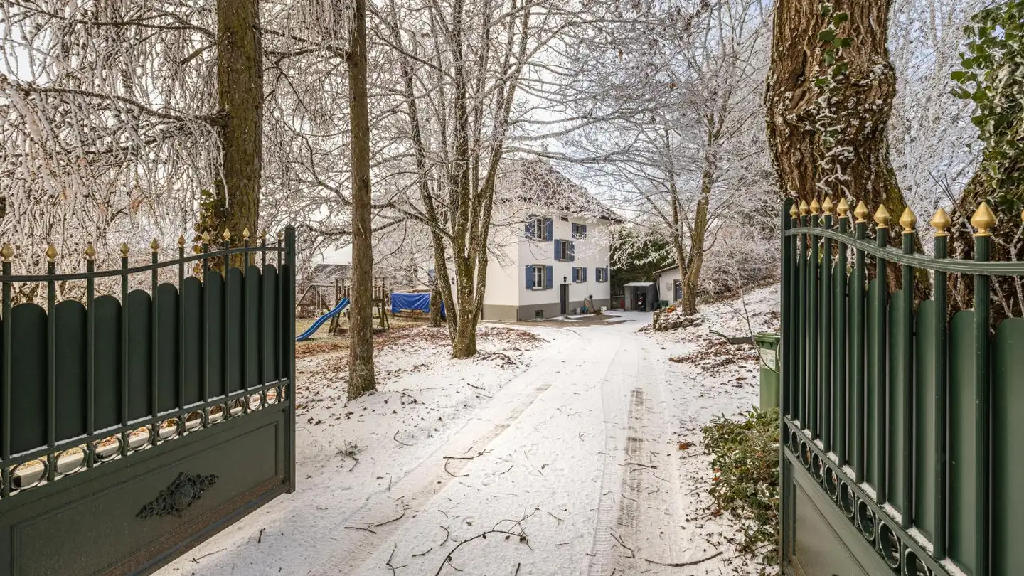 Single house for sale - 1055 Froideville