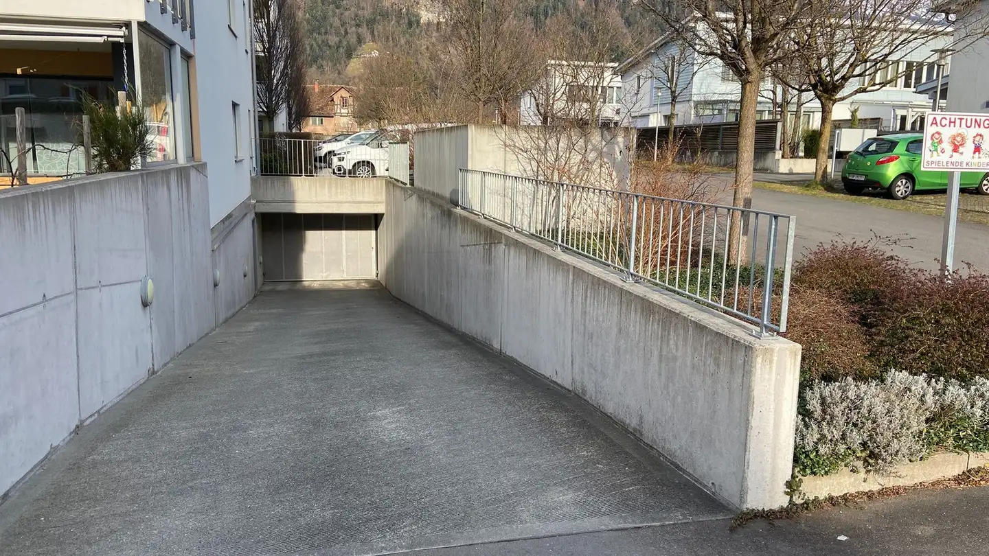 Single garage for rent - Attinghauserstrasse 47, 6460 Altdorf UR
