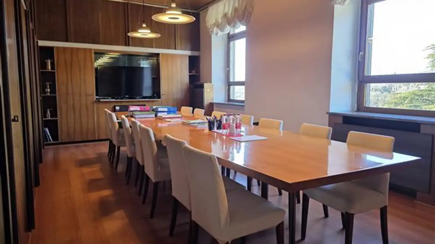 Office space for rent - 6850 Mendrisio