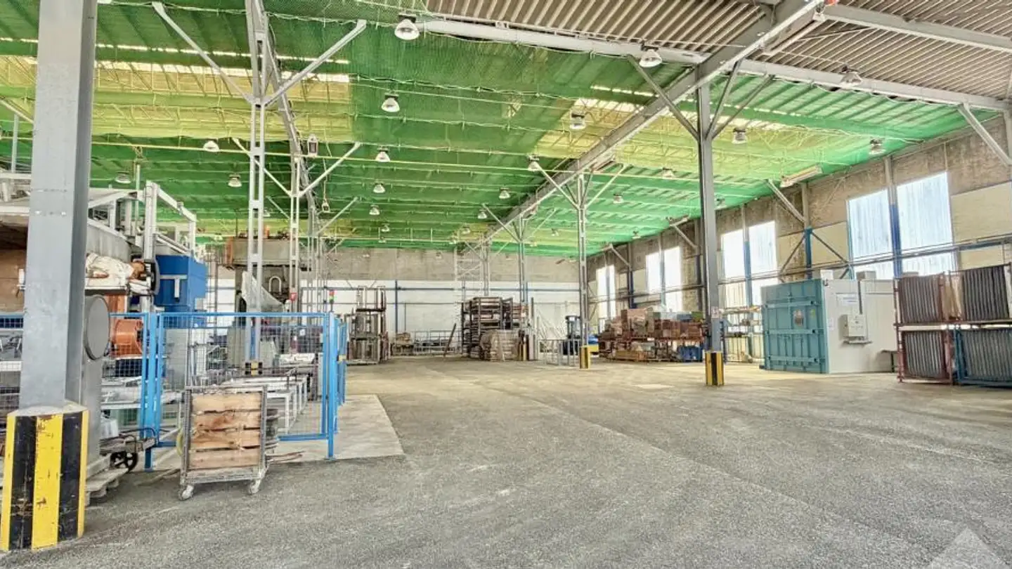 Mixed-use building for sale - 3965 Chippis - Photo 4