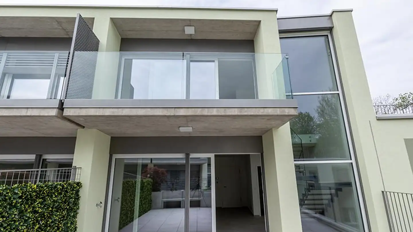Maison en terrasse à vendre - 6852 Genestrerio