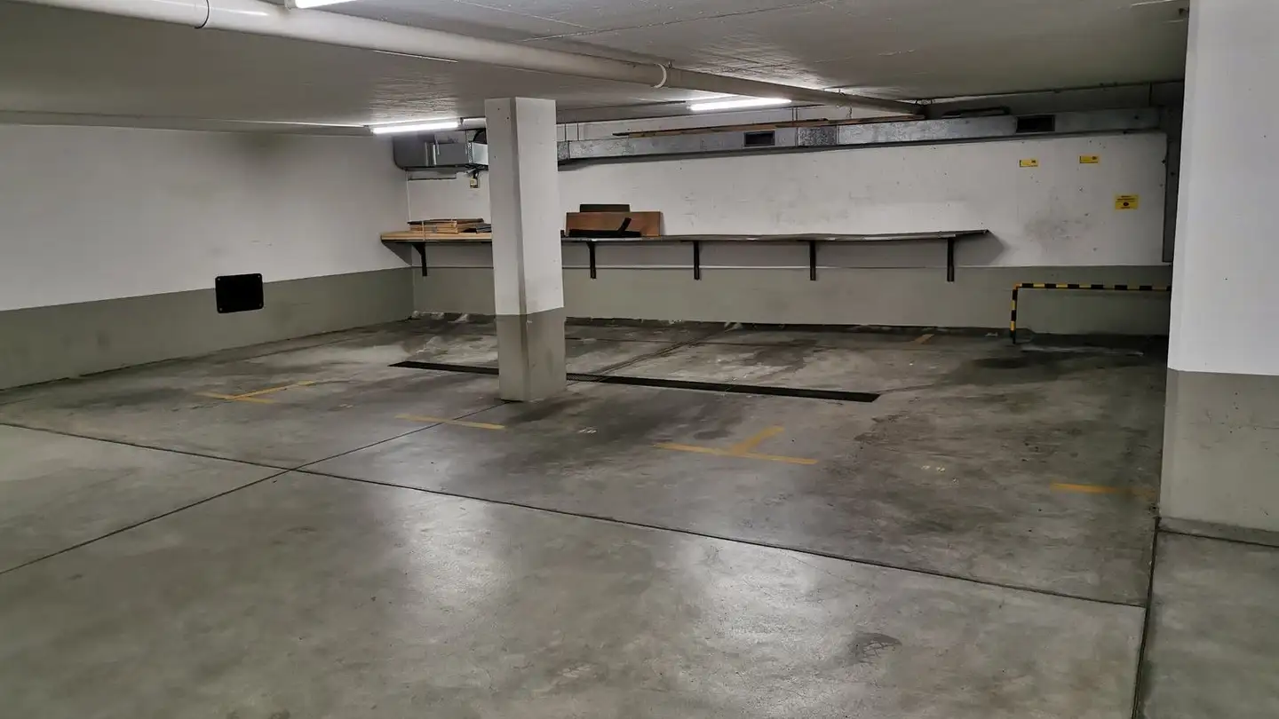 Underground parking space for rent - Brunngasse 25, 3011 Bern