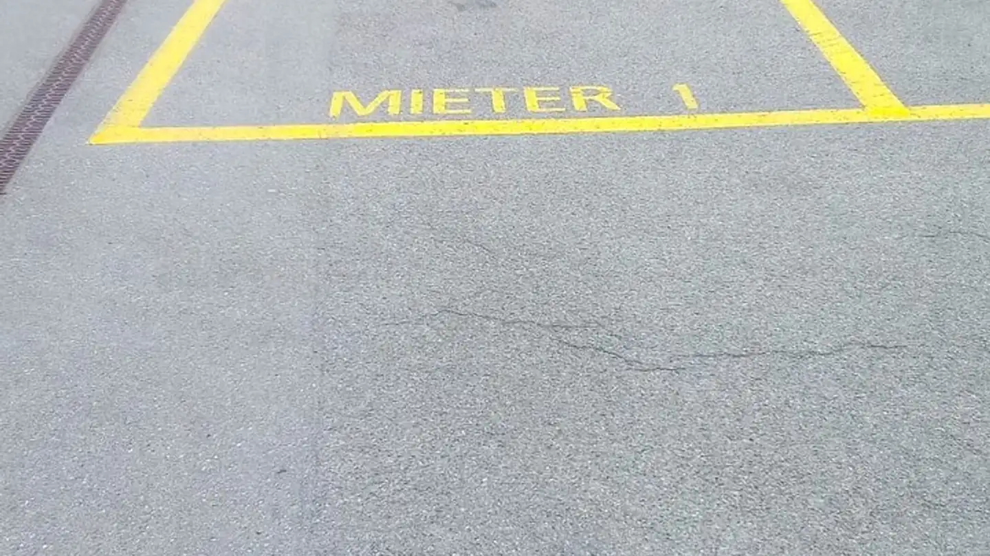 Parkplatz im Freien mieten - Kurhausstrasse 35, 8374 Dussnang - Foto 2