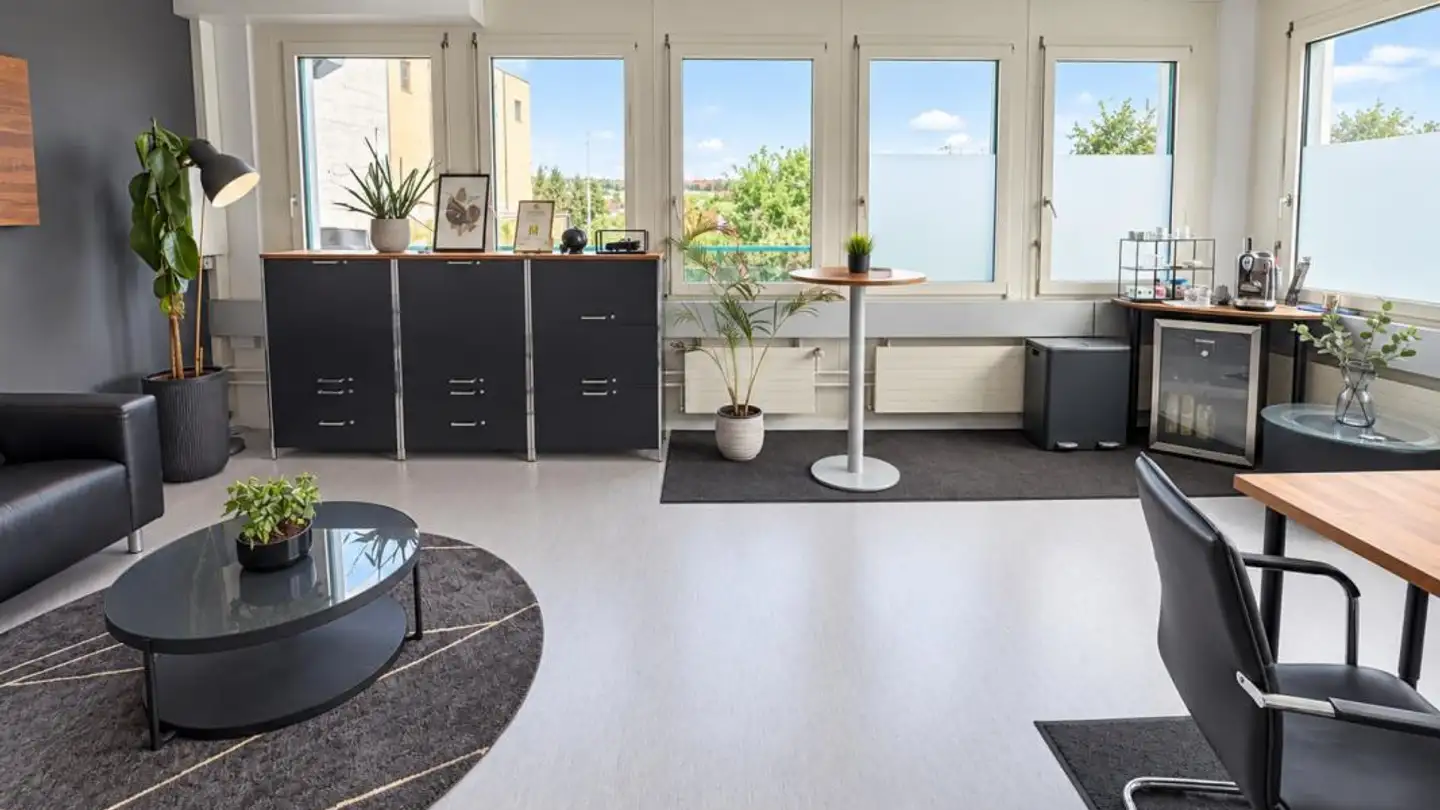 Bürofläche mieten - 8162 Steinmaur