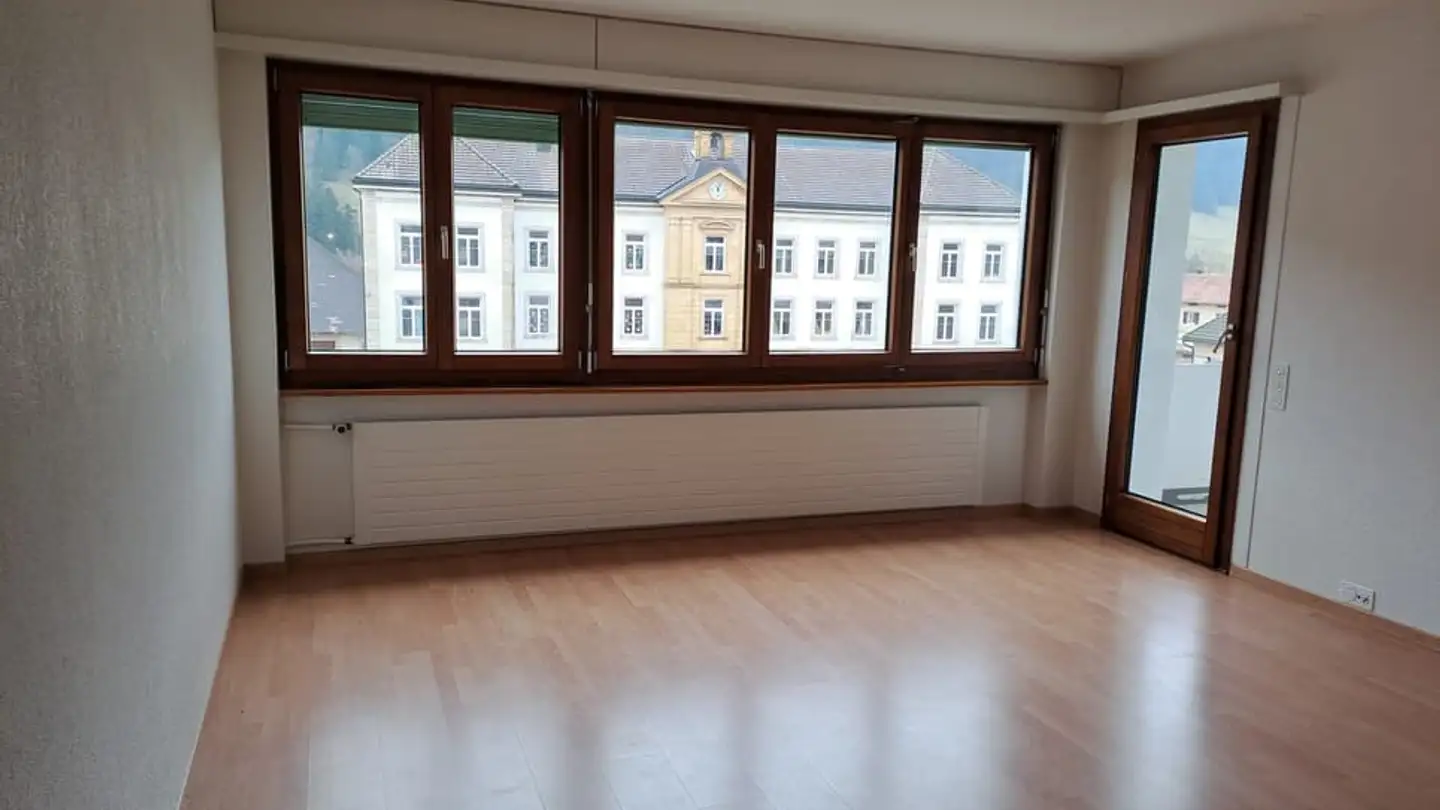 Apartment for rent - Grand-Bourgeau 58, 2126 Les Verrières - Photo 3