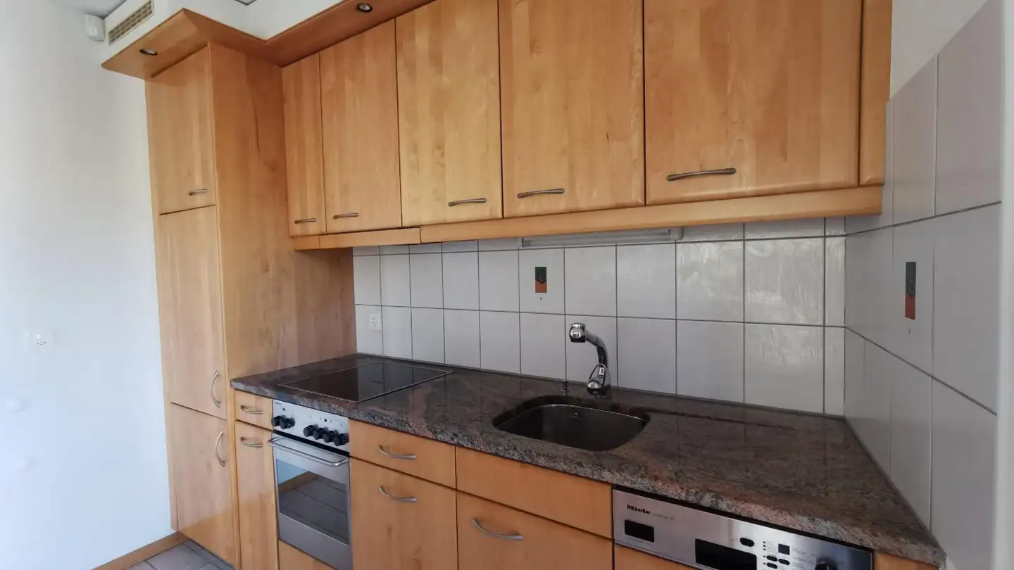 Apartment for rent - Faubourg De L'hôpital 90, 2000 Neuchâtel - Photo 2