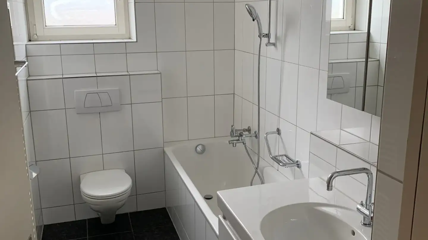 Appartement à louer - Chriesbaumstrasse, 8115 Hüttikon - Photo 2