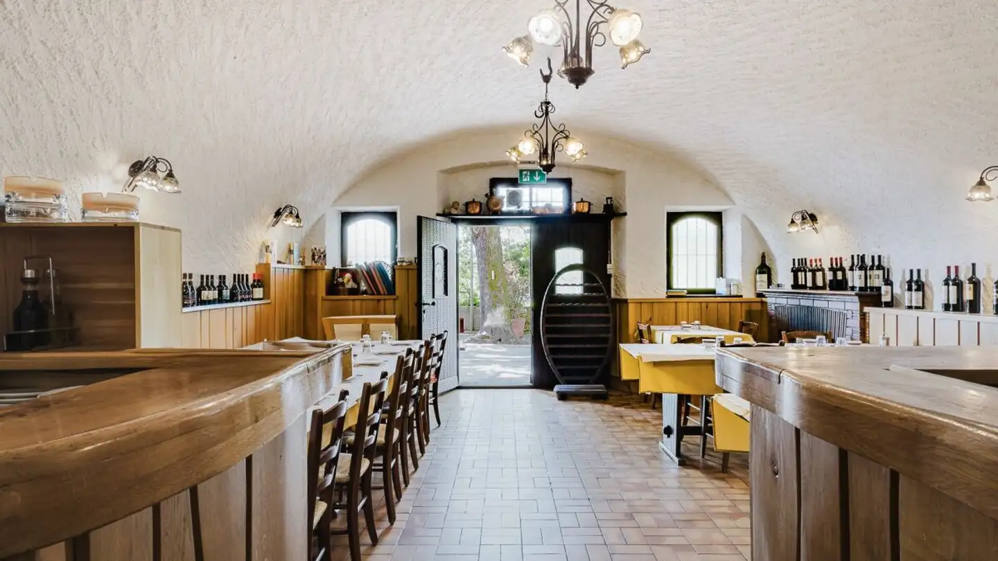 Restaurant à vendre - Viale Alle Cantine 24, 6850 Mendrisio