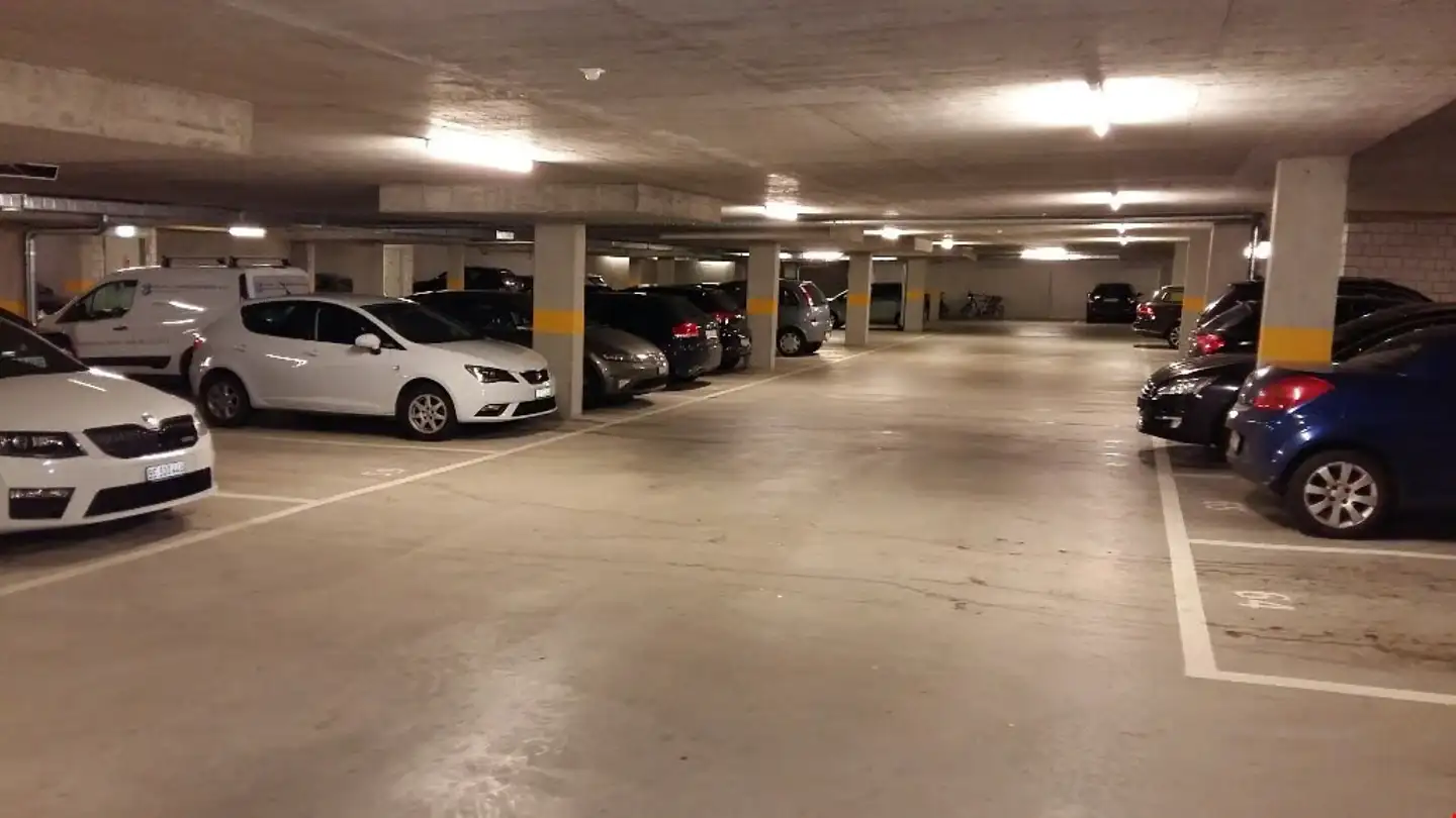 Parcheggio esterno in affitto - Fellenbergstrasse 4, 3052 Zollikofen - Foto 3