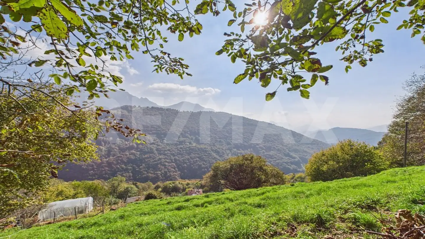 Constructible plot for sale - 6950 Tesserete