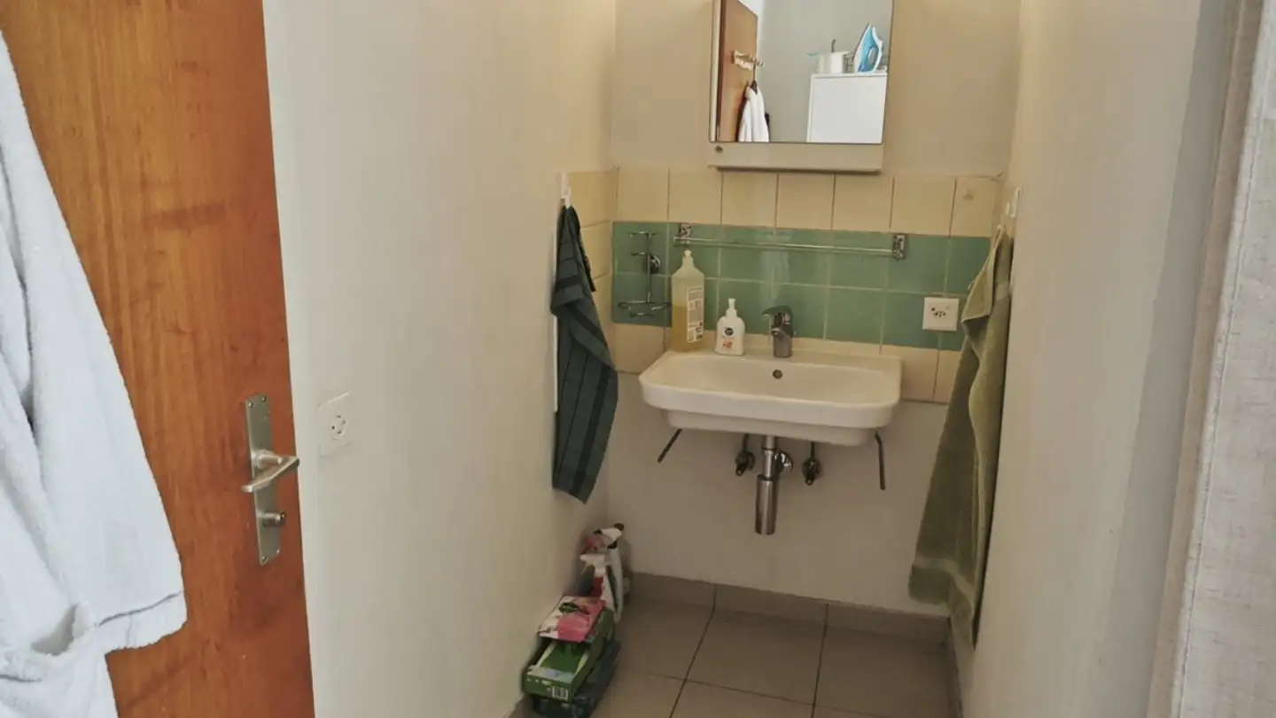 Single room for rent - Avenue Viollier 15, 1260 Nyon