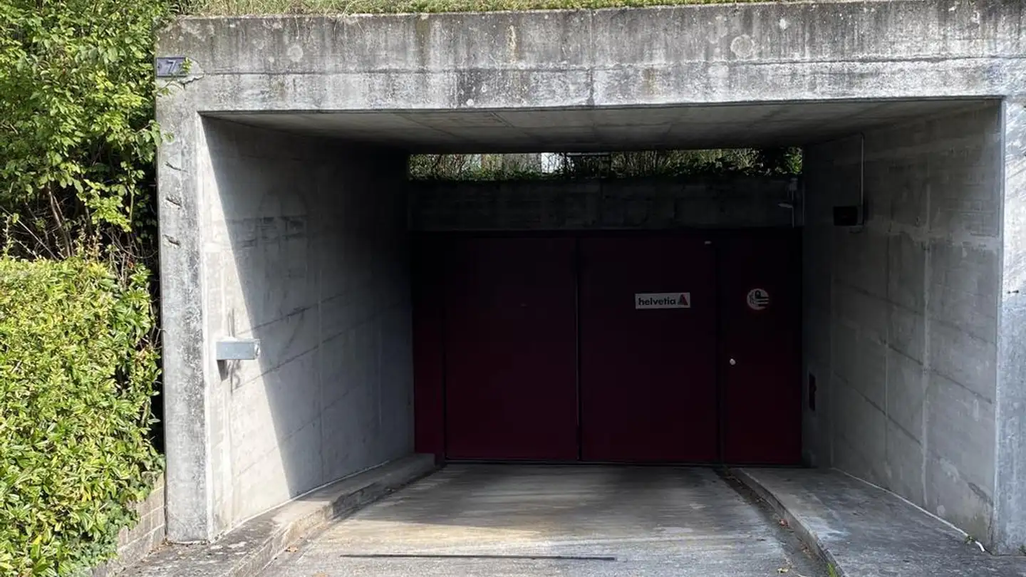 Underground parking space for rent - Kaspar Pfeiffer-Strasse 9, 4142 Münchenstein