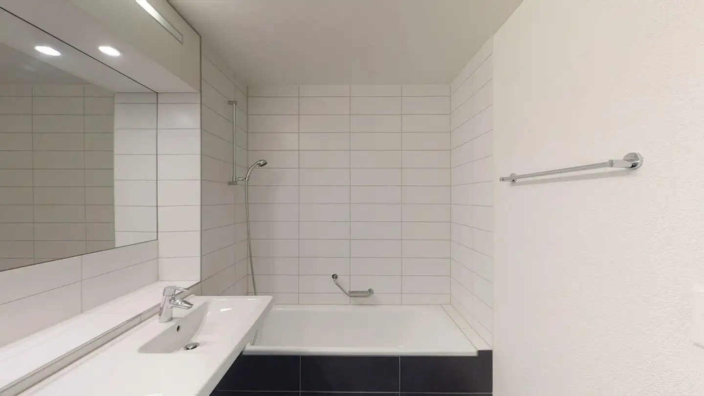 Attique à louer - Kantonsstrasse 52k, 8863 Buttikon SZ - Photo 4