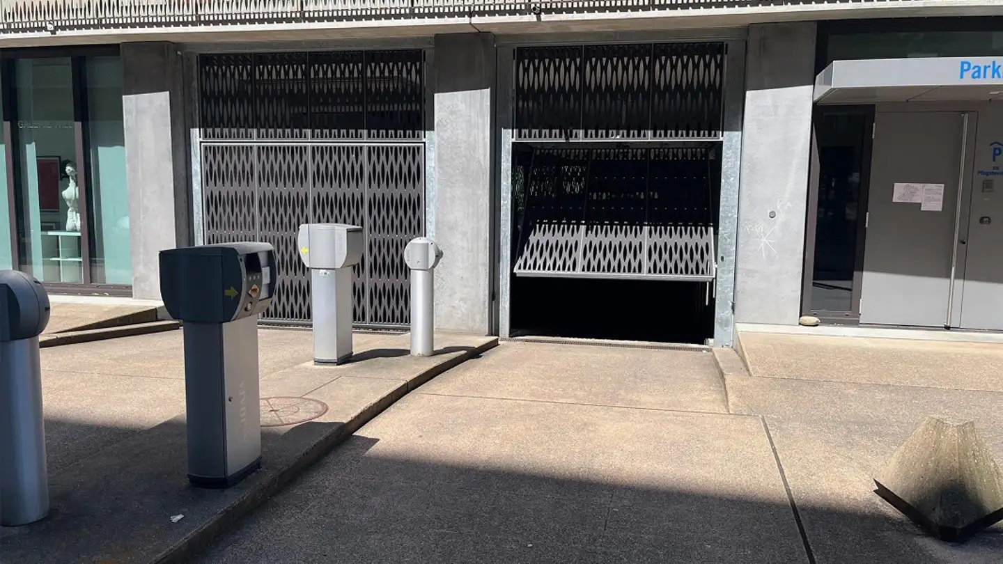 Parcheggio sotterraneo in affitto - Turbinenstrasse 42, 8005 Zürich