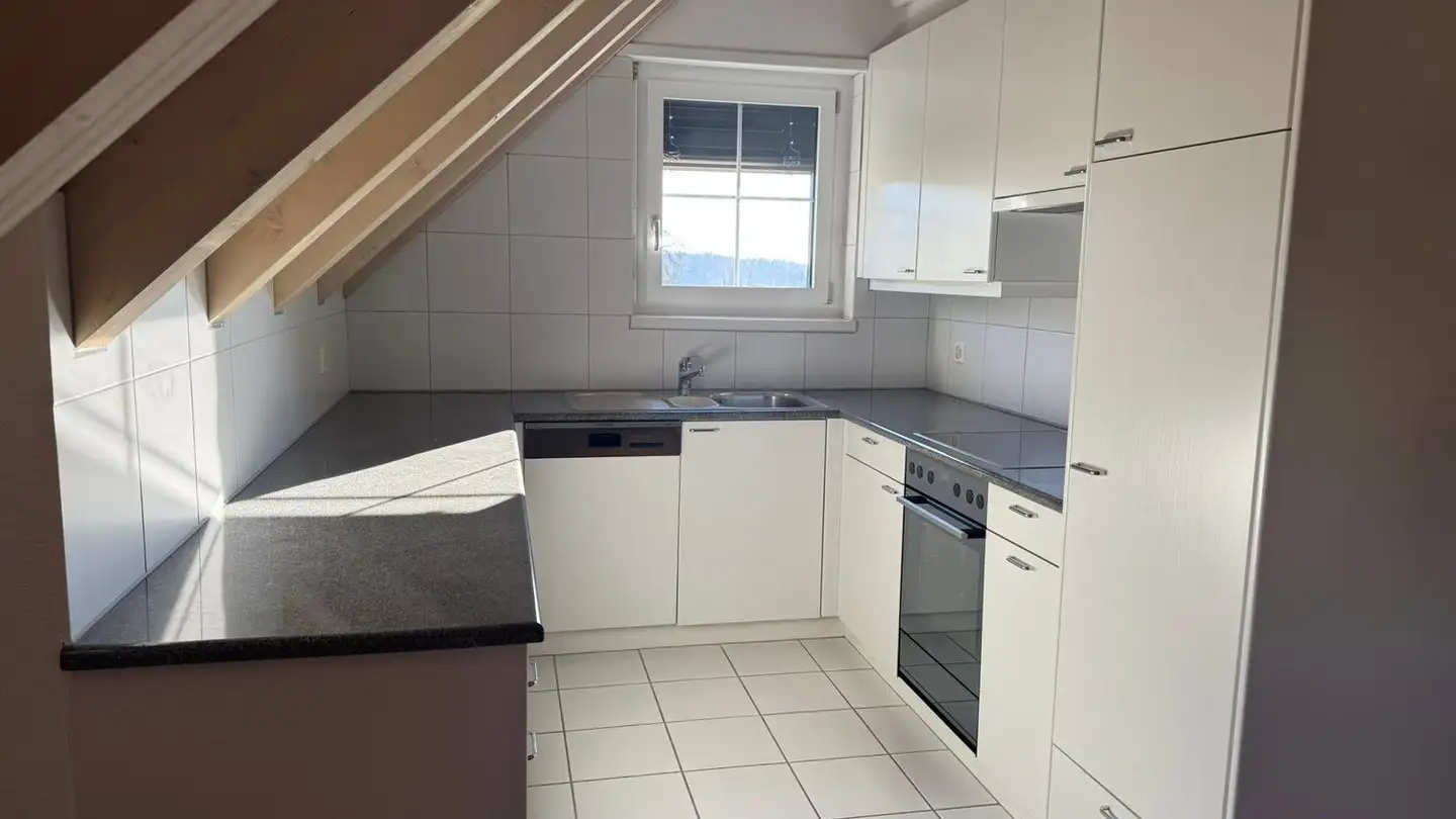 Dachgeschosswohnung mieten - Egggasse 10, 8605 Gutenswil - Foto 2