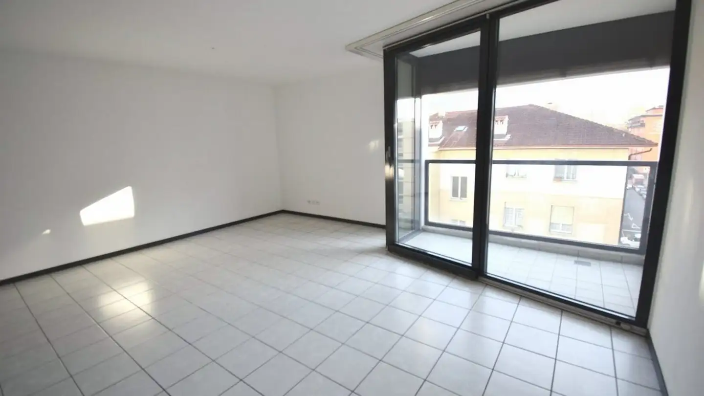 Appartamento in affitto - Via Bernardino Luini 3, 6600 Locarno - Foto 2