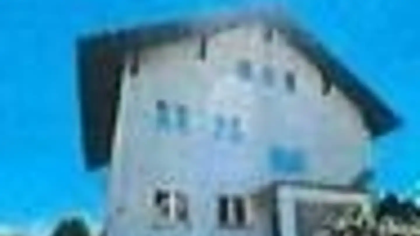 Mischgenutztes Gebäude kaufen - Eschenweg, 2543 Lengnau BE