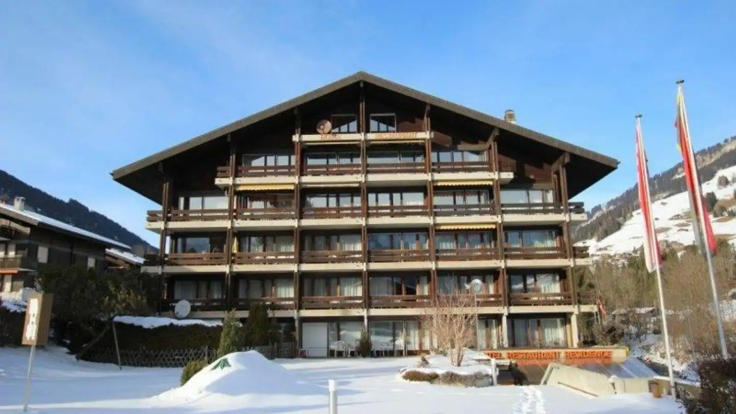 Mischgenutztes Gebäude kaufen - Simmengüetlistrasse 3, 3775 Lenk im Simmental