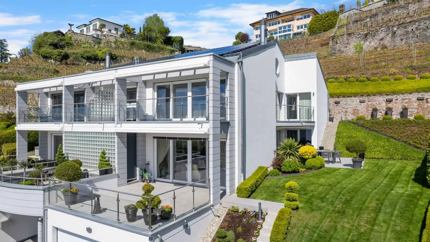 Semi-detached house for sale - 1820 Montreux