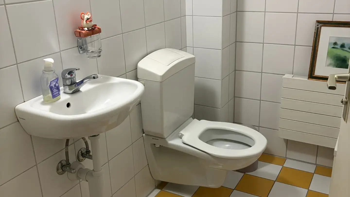 Single room for rent - Varis / Wallriss 7, 1700 Fribourg - Photo 4