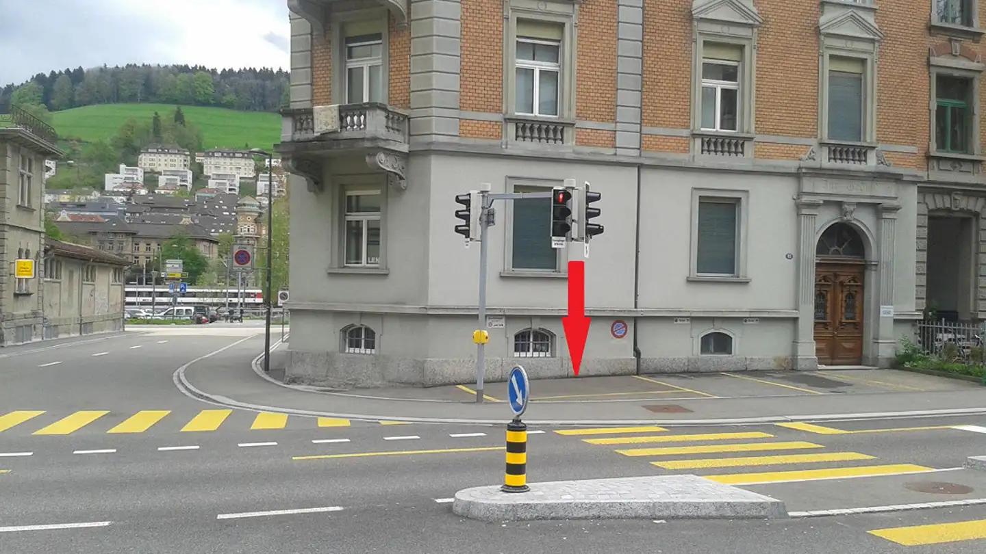 Place de parking extérieure à louer - Rosenbergstrasse 83, 9000 St. Gallen
