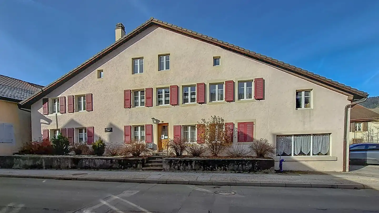 Edificio residenziale in vendita - Rue Saint-Gervais 8, 2108 Couvet