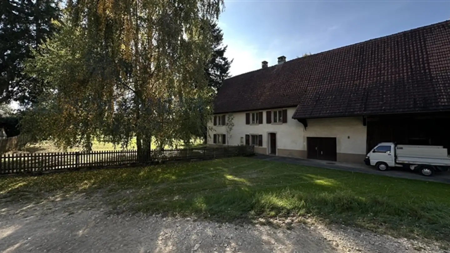 Farm for sale - 2932 Coeuve