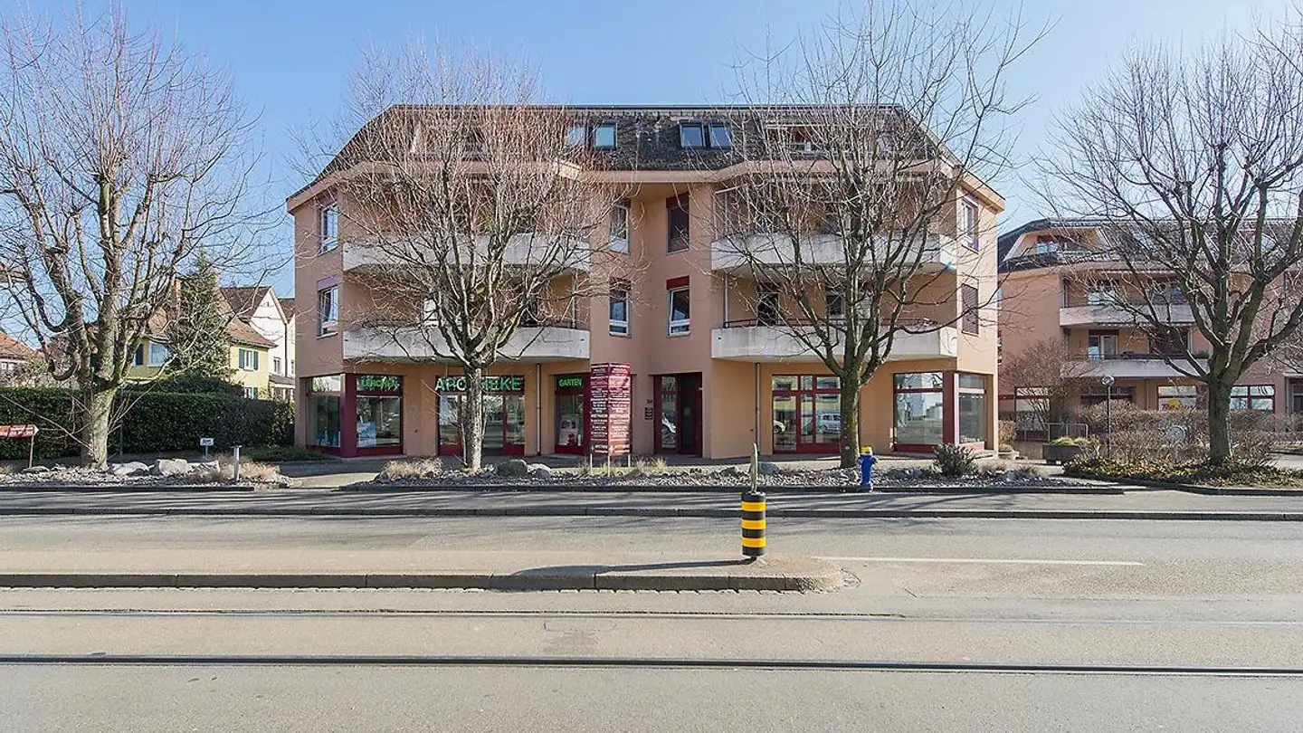 Place de parking intérieure pour moto à louer - Baslerstrasse 252, 4123 Allschwil