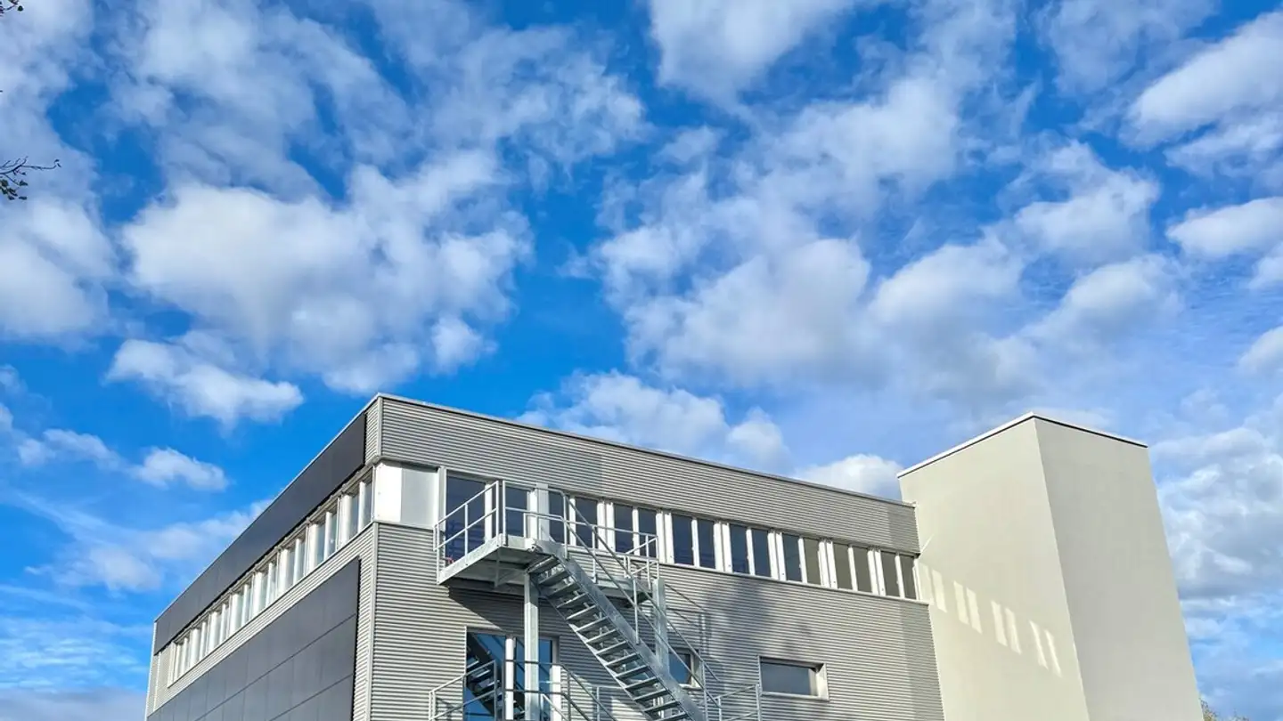 Mischgenutztes Gebäude mieten - Husacherstrasse 1, 8304 Wallisellen