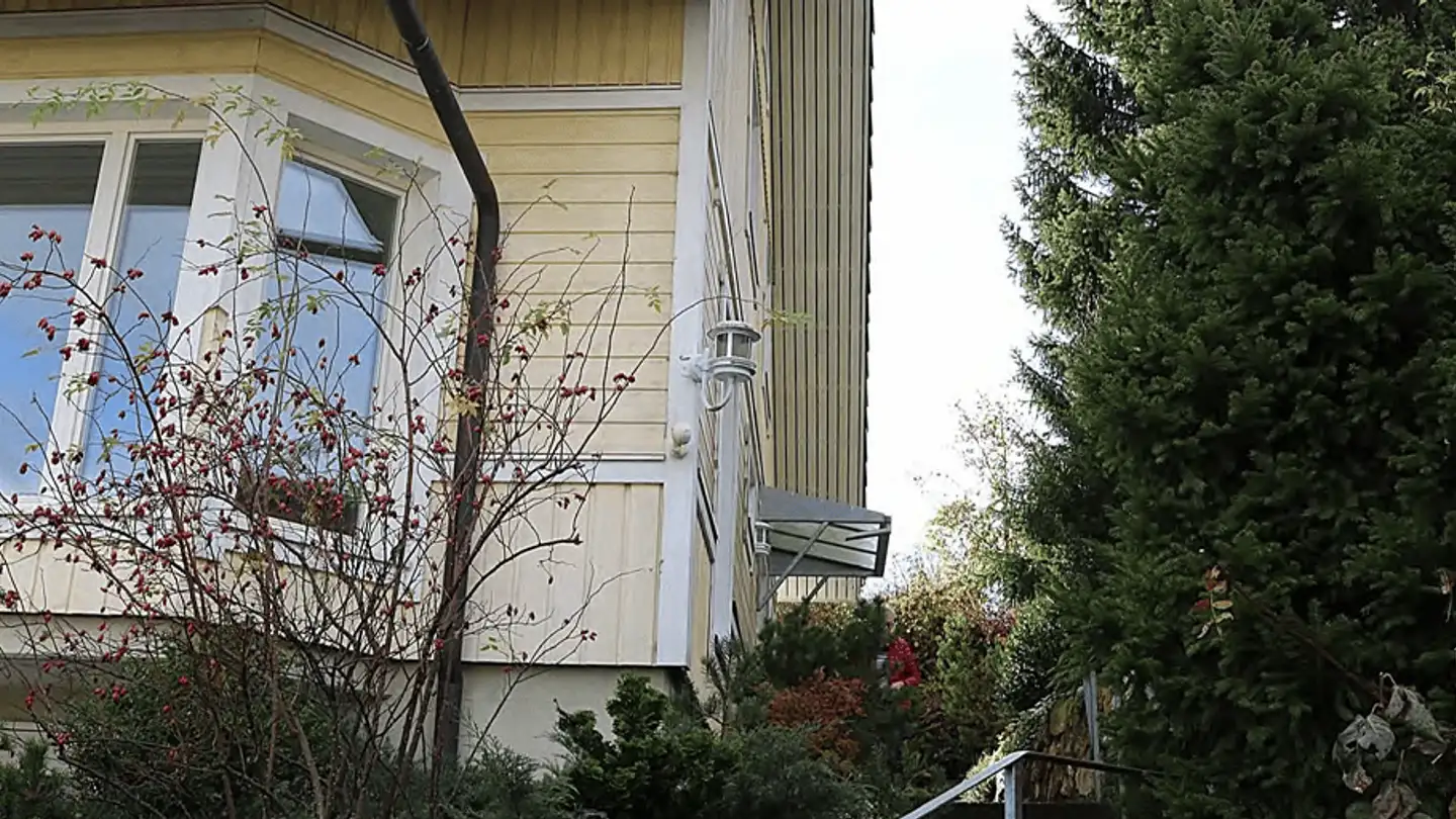 Casa bifamiliare in affitto - Emmenrainweg 3a, 4223 Blauen