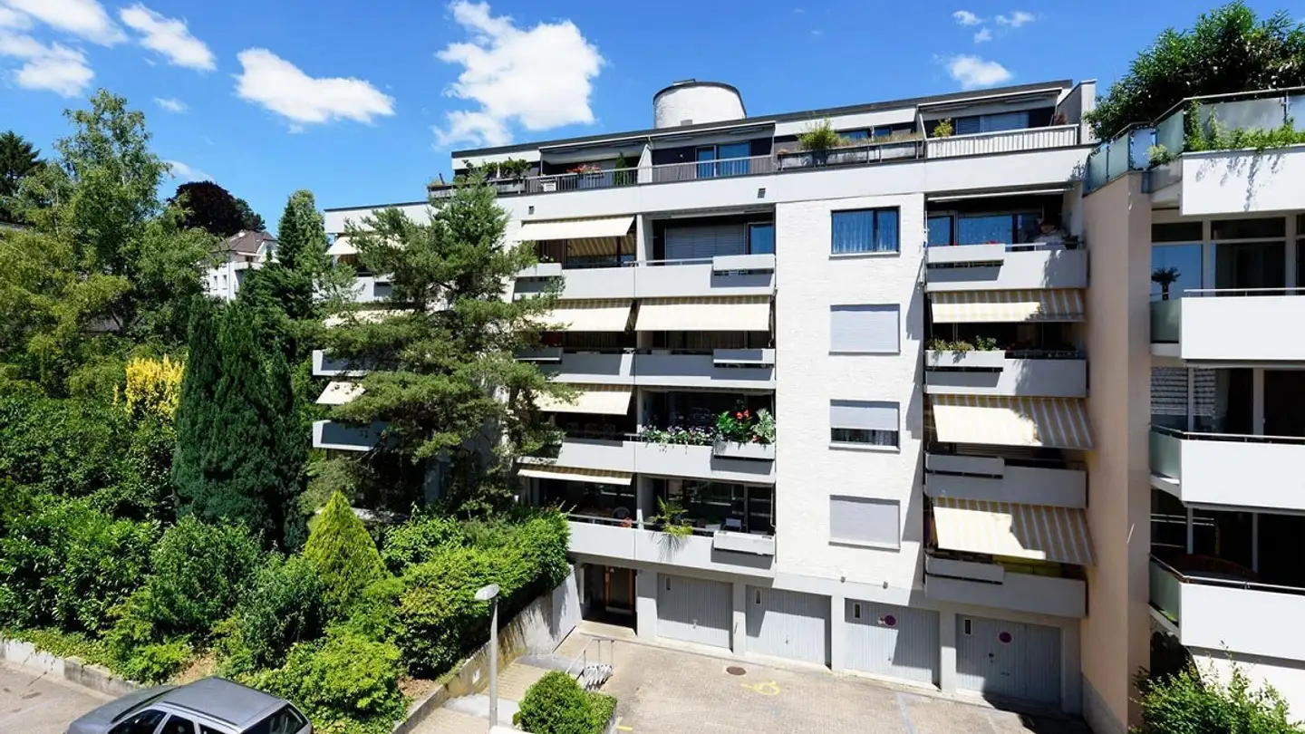 Place de parking extérieure à louer - Streitgasse 8, 4102 Binningen