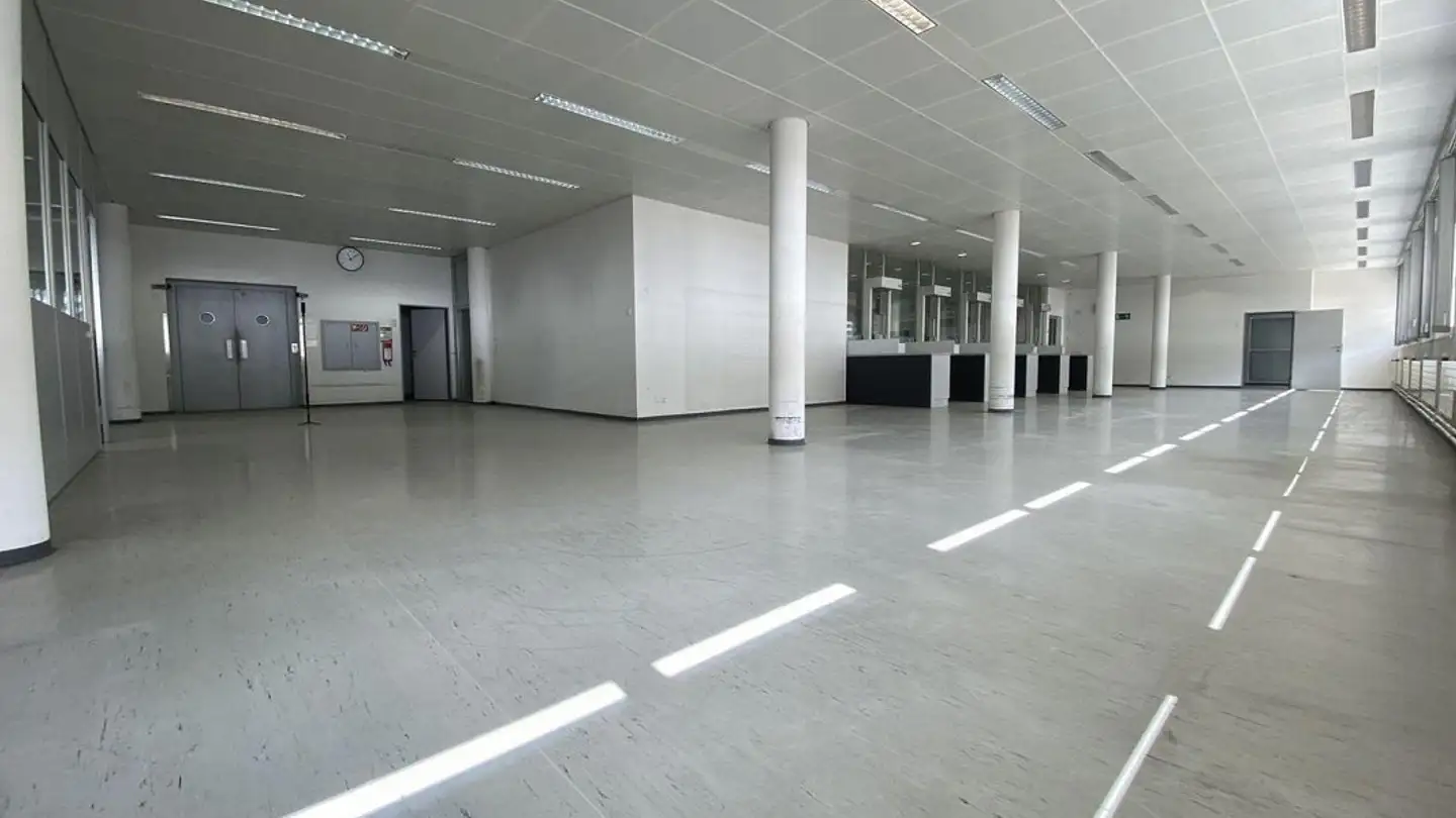 Commerciale in affitto - Bahnhofstrasse Platz 3, 7270 Davos Platz - Photo 3