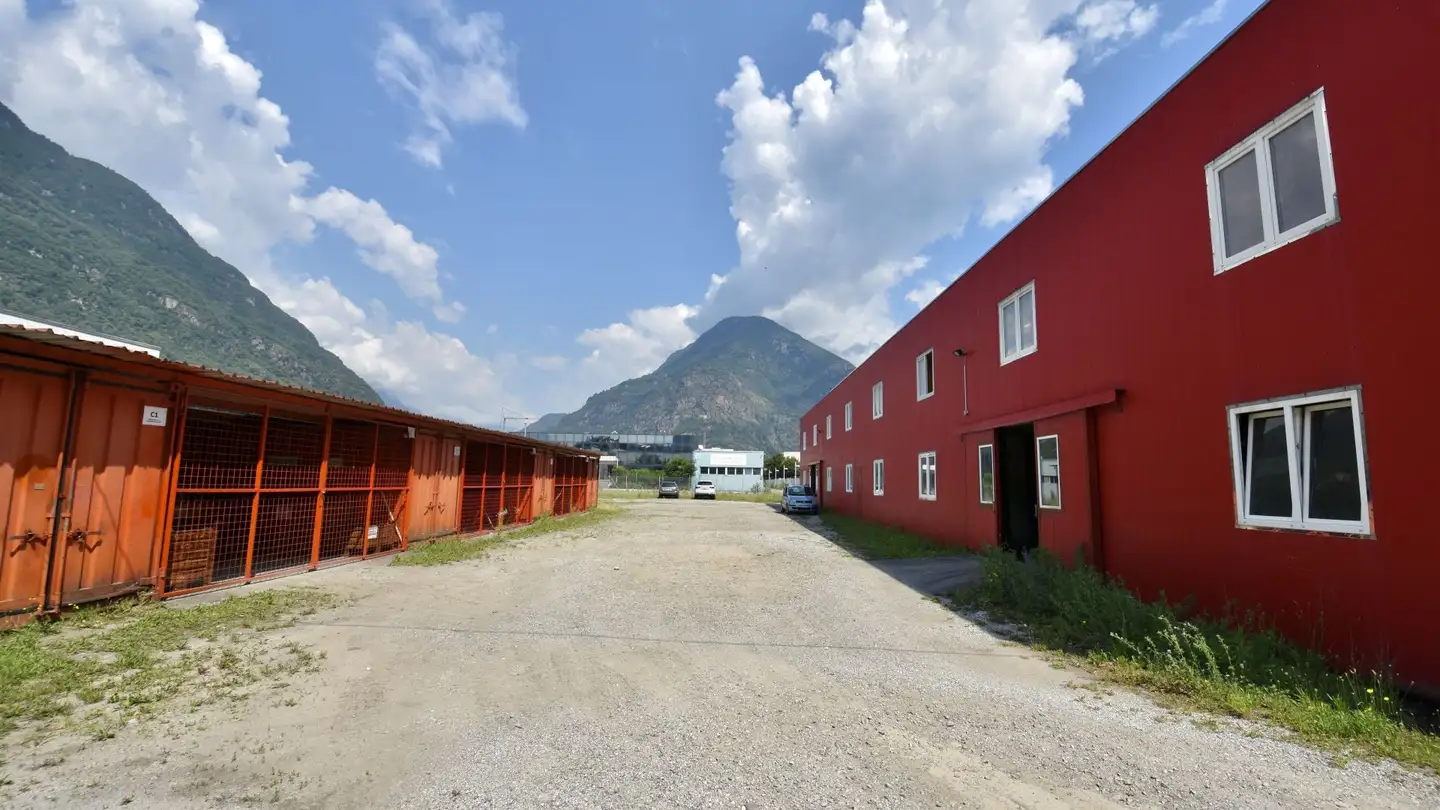 Fabbrica in vendita - Via Industria 20, 6710 Biasca - Photo 3