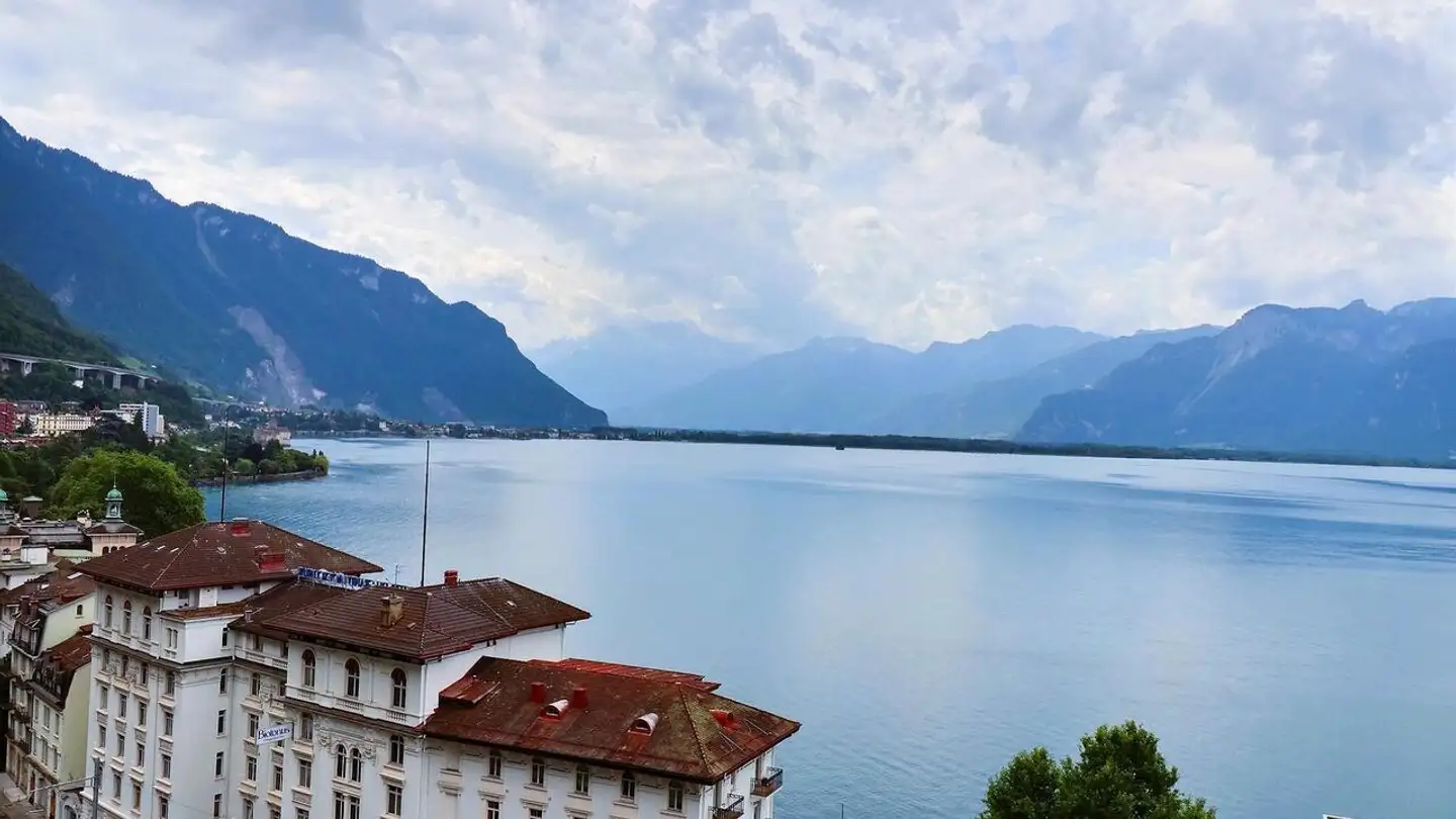 Apartment for sale - 1817 Brent - Photo 2