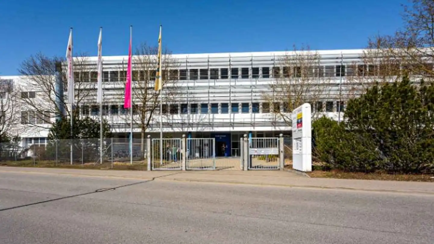 Spazio ufficio in affitto - Grubenstrasse 11, 3322 Urtenen-Schönbühl