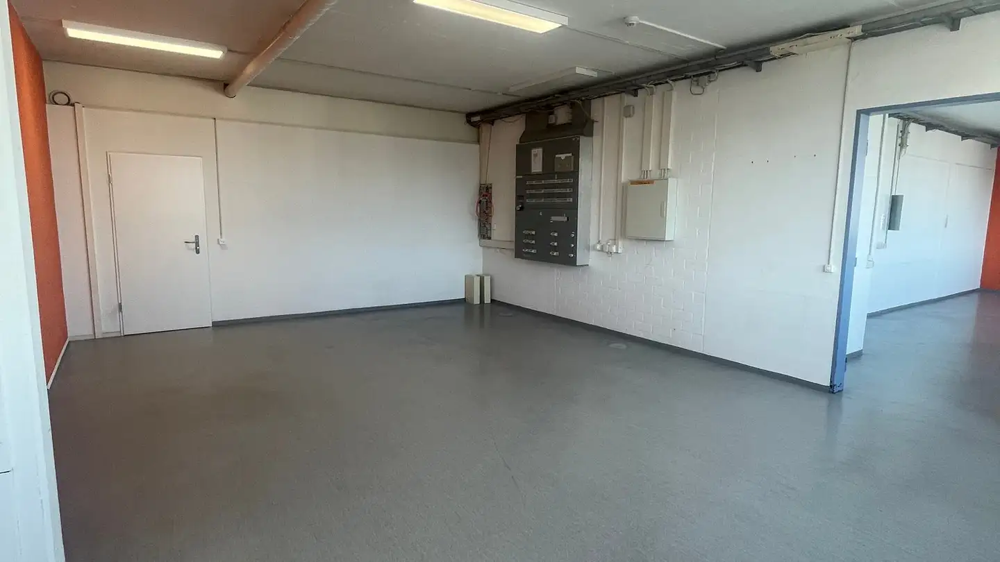 Commercial for rent - Leimgrubenweg 9, 4053 Basel - Photo 2