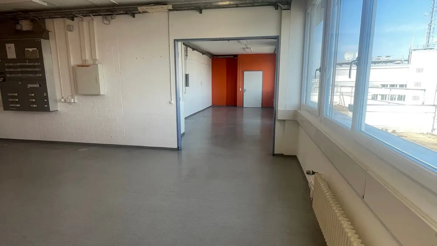 Commercial for rent - Leimgrubenweg 9, 4053 Basel - Photo 3