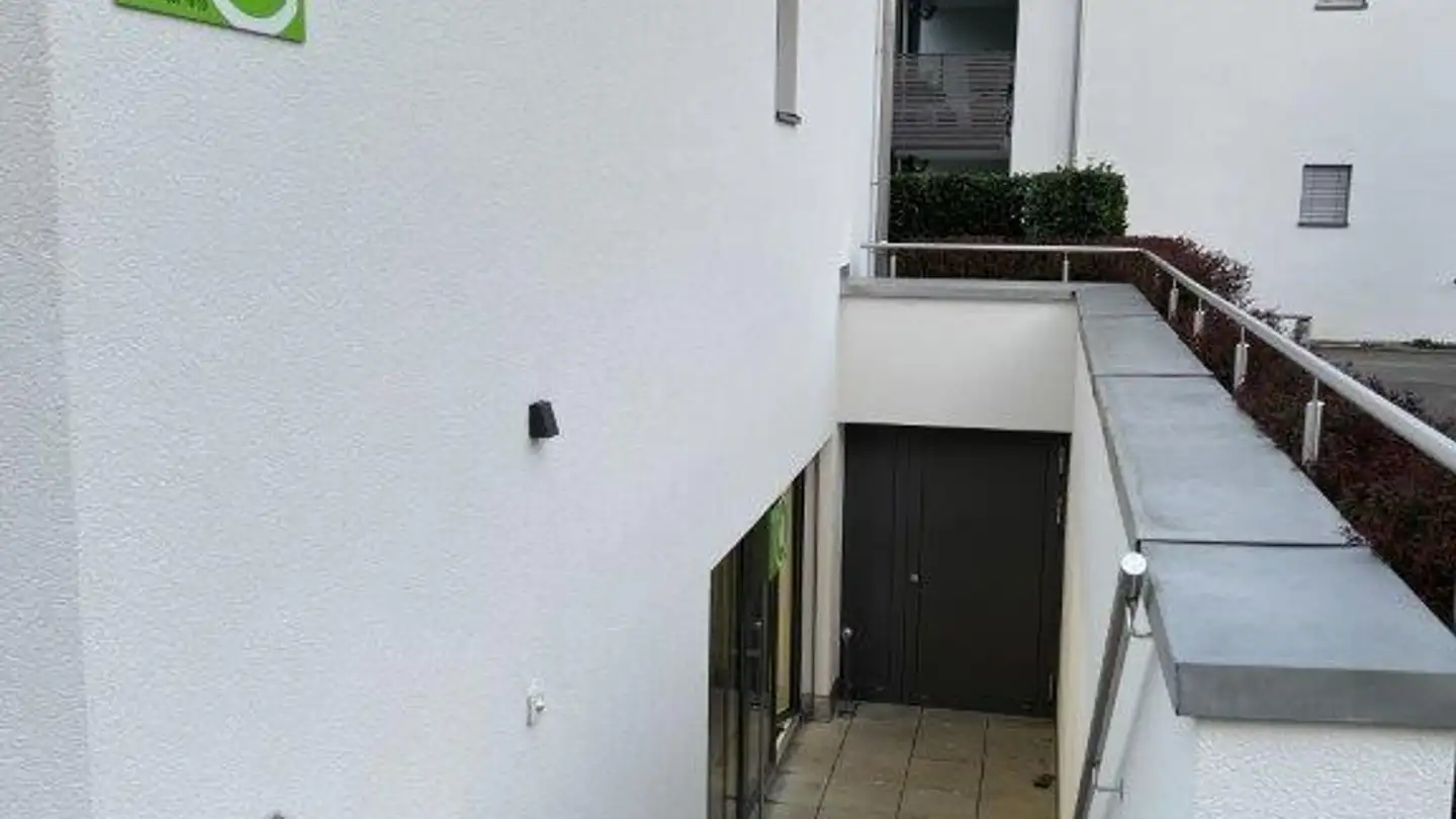 Spazio ufficio in affitto - Geerenstrasse 5, 8118 Pfaffhausen - Photo 2