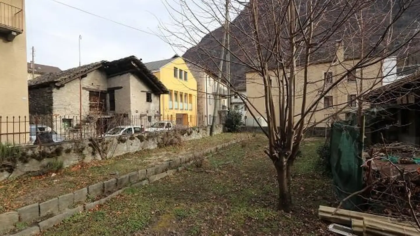 Immeuble résidentiel à vendre - 6710 Biasca - Photo 2