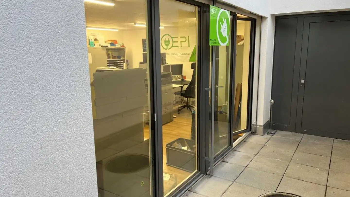 Spazio ufficio in affitto - Geerenstrasse 5, 8118 Pfaffhausen - Photo 4