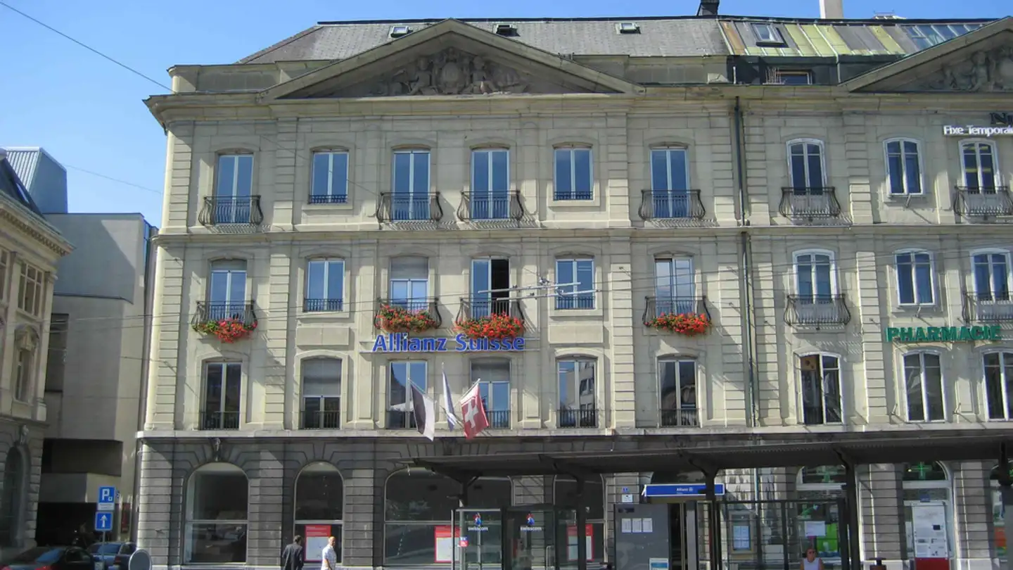 Shop for rent - Square Des Places 1, 1700 Fribourg