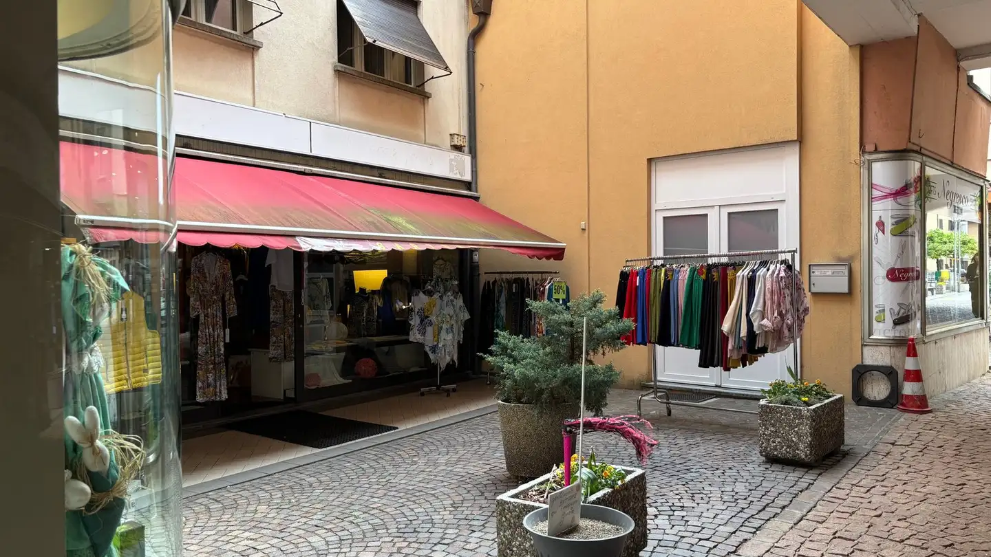 Magasin à vendre - 6988 Ponte Tresa