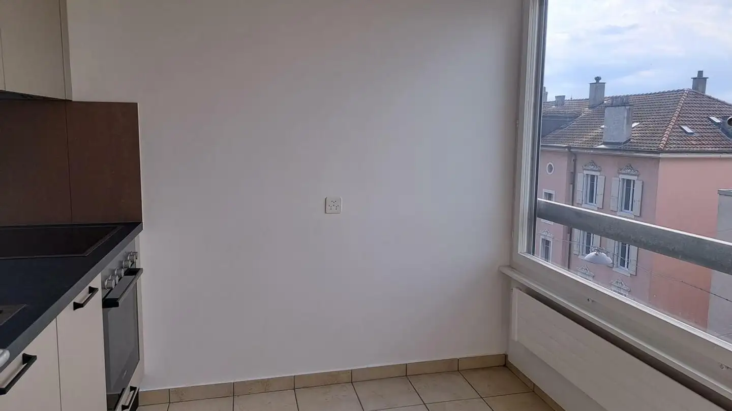 Appartement à louer - 2000 Neuchâtel - Photo 2