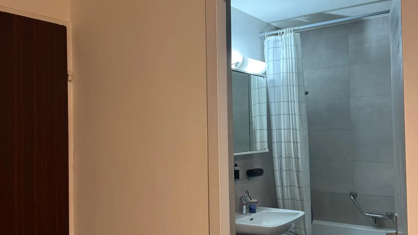 Appartement à louer - Rue Monthéolo 32, 1870 Monthey - Photo 4