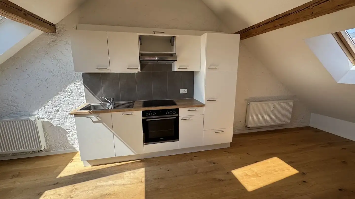 Dachgeschosswohnung mieten - Rue Alfred-Aebi / Alfred-Aebi-Strasse 83, 2503 Biel/Bienne - Foto 3