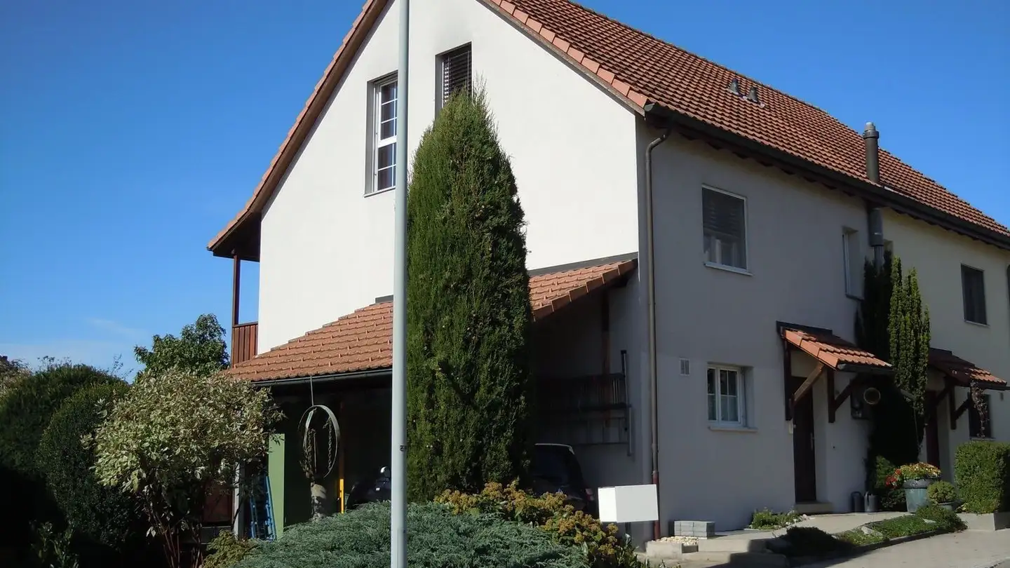 Semi-detached house for rent - Allmendstrasse 104, 4497 Rünenberg