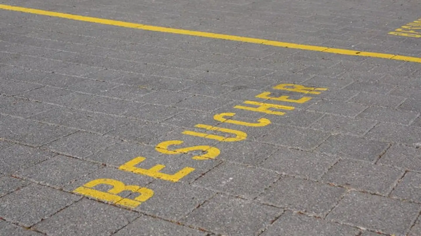 Parcheggio esterno in affitto - Hofacker 9, 8733 Eschenbach SG