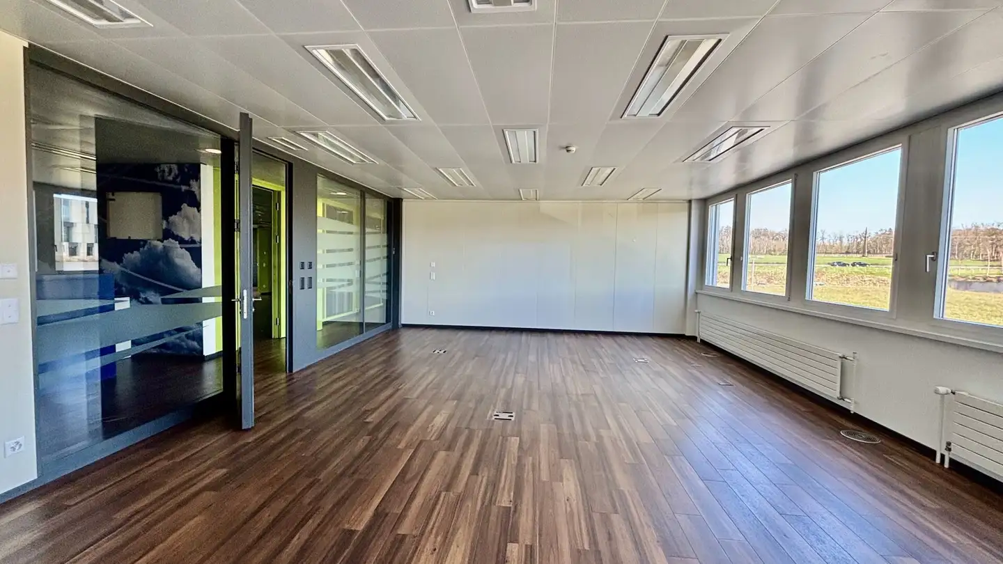 Office space for rent - 1163 Etoy