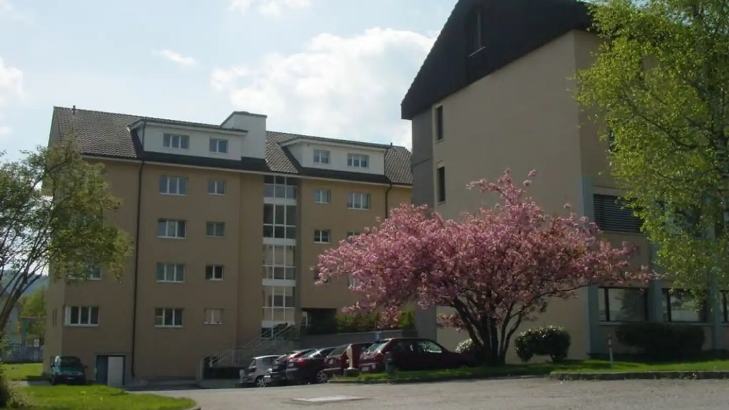 Place de parking souterraine à louer - Birkenstrasse 31, 6343 Rotkreuz
